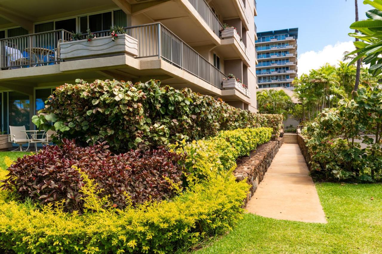 The Whaler Resort Lahaina Exterior photo